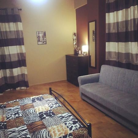 The Dionysos Inn Афіни Екстер'єр фото